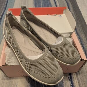 Easy Spirit New Women's Taupe Slip-On Loafer Shoes Size 12 M